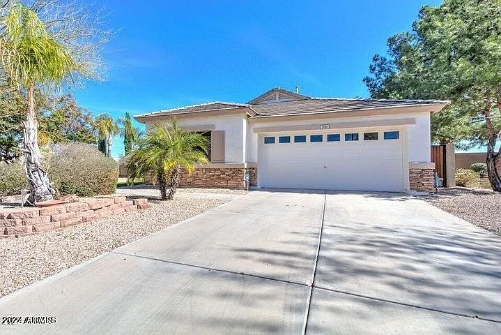 2131 S Peppertree Dr