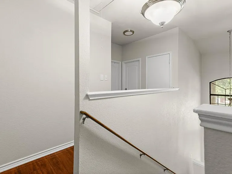2802 Scottsdale Dr — Photo 41