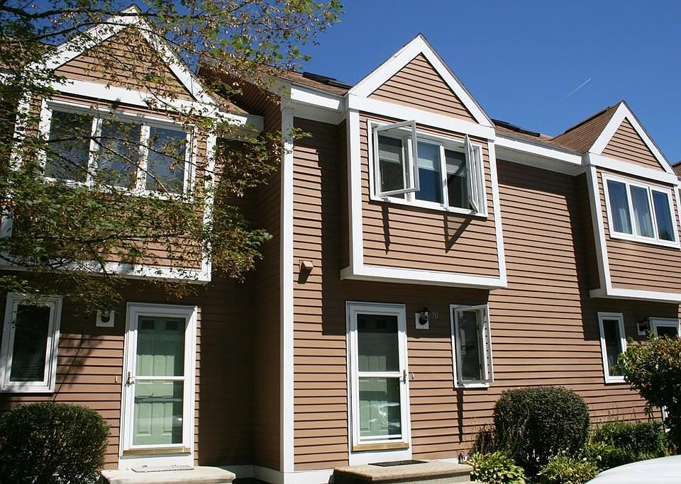 1st image of 70 Steeplechase Ct