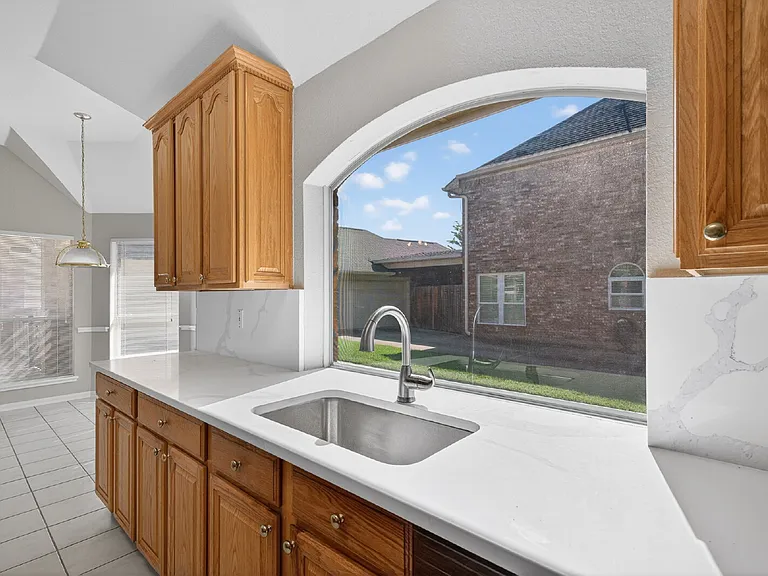 3918 Abbeywood Dr — Photo 14