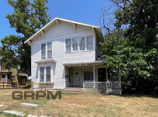 120 W 10th Ave #1, Hutchinson, KS 67501