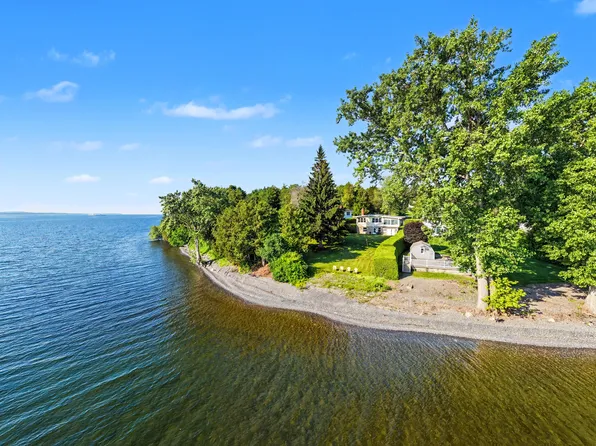 38 Gravelly Point Dr, Plattsburgh, NY 12901
