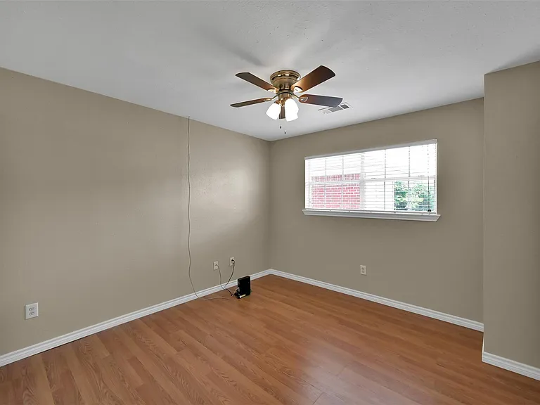 1141 Lovett St — Photo 18