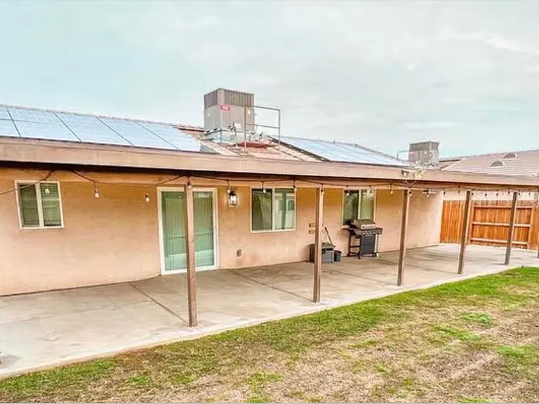713 Salazar Ave — Photo 12