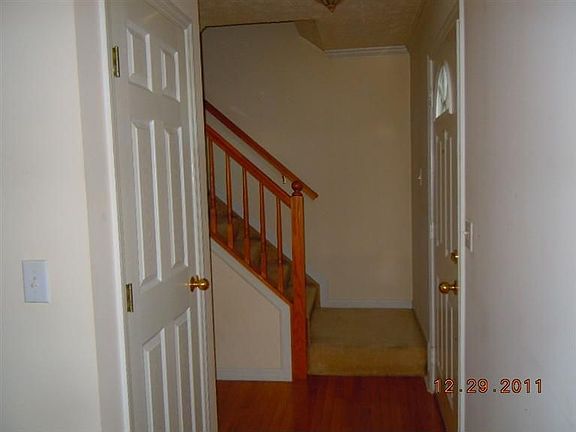 2nd image of 6801 Beagle Dr