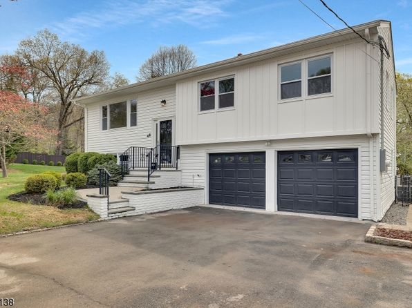 46 McCall Ave