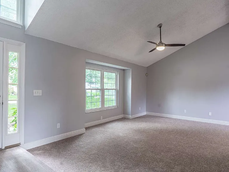 3909 Stonehaven Rd — Photo 7