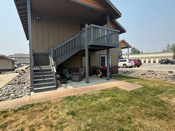 2nd image of 2237 Airport Rd #2