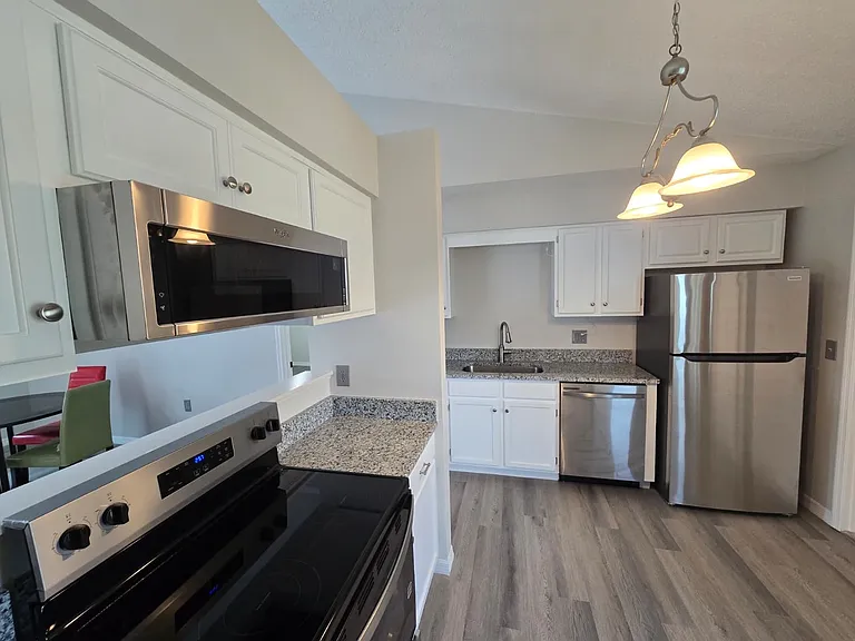 653 Koala Ct — Photo 6
