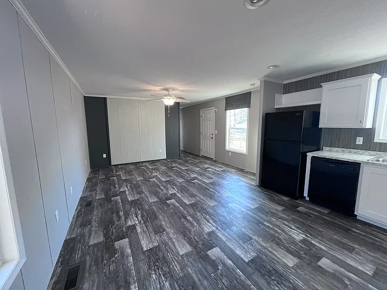 33241 Evergreen Dr — Photo 11