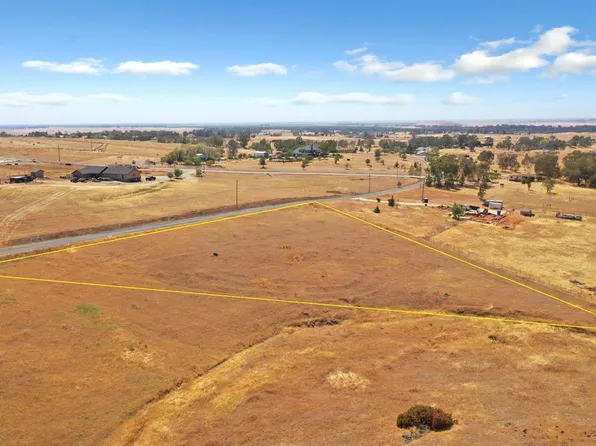 3926 Hokan Ln, Wheatland, CA 95692