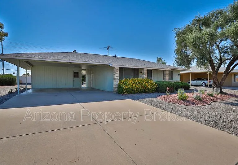 11838 N Sun Valley Dr — Photo 2