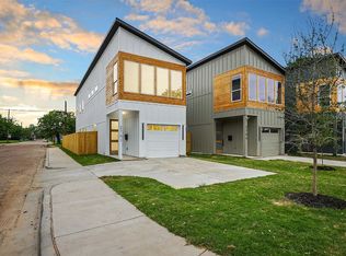 2701 Birmingham Ave, Dallas, TX 75215