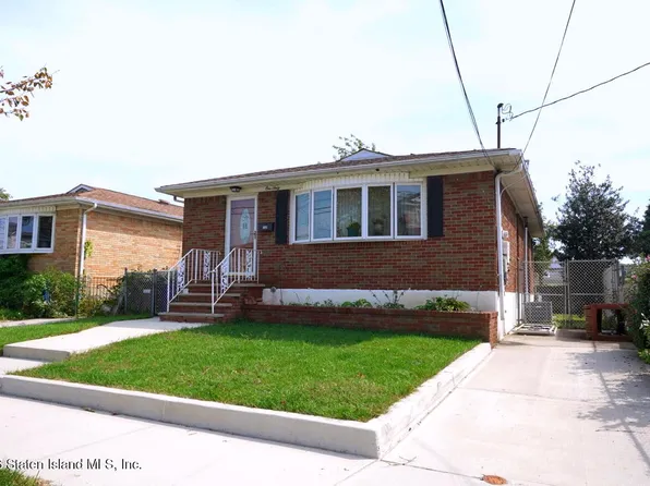 160 Hett Ave, Staten Island, NY 10306