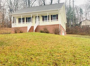 154 Cross Dr, Tazewell, TN 37879