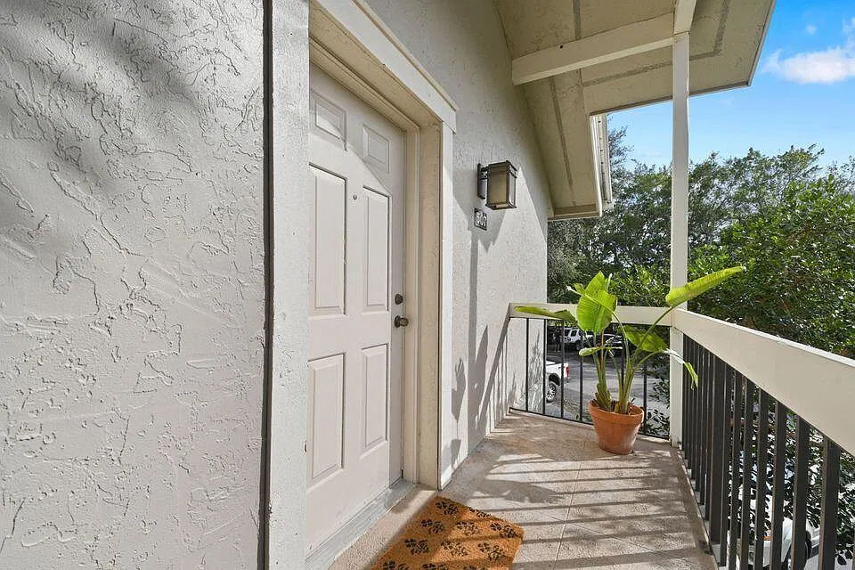 1 bed, 1.0 bath, 500 sqft, $3,150 — Photo 2