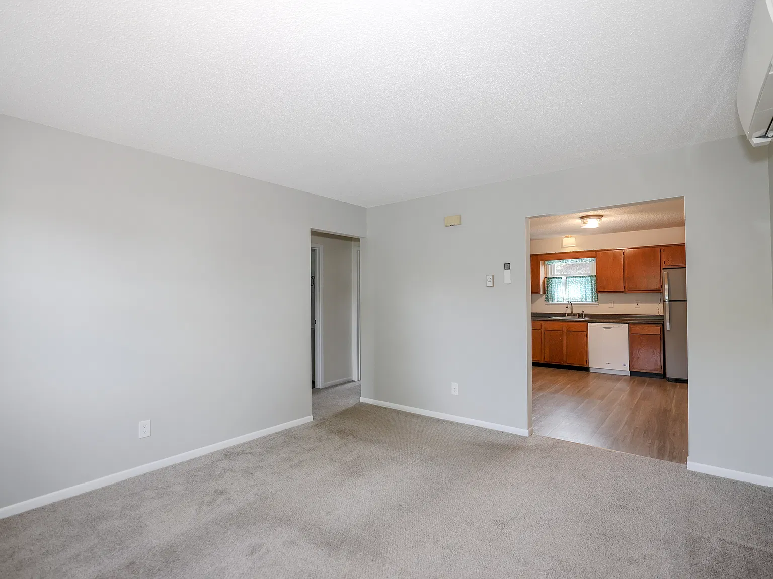 2 bed, 681 sqft, $1,895 — Photo 4