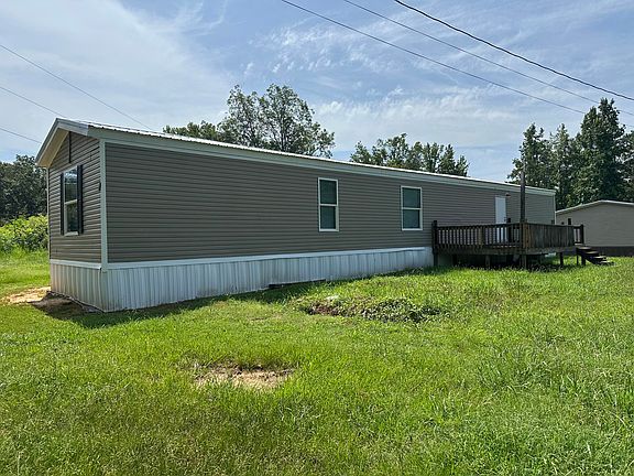 2nd image of 1113 County Road 196