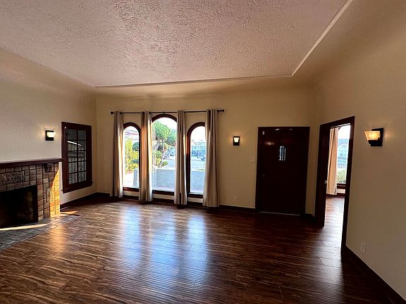 4th image of 5435 Hillcrest Dr