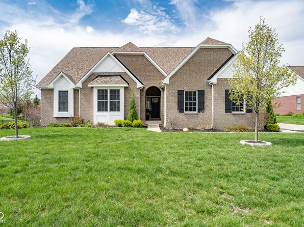 6784 W May Apple Dr, McCordsville, IN 46055