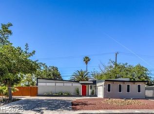 2013 Golden Arrow Dr, Las Vegas, NV 89169