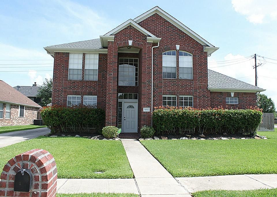 1st image of 11002 Rosewood Ct
