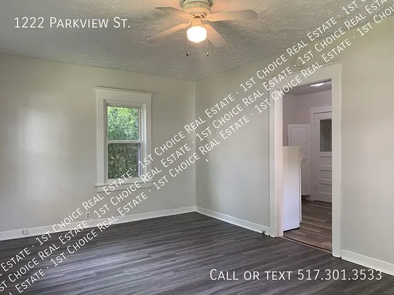 1222 Parkview St — Photo 3