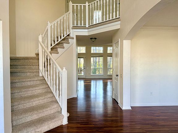 2nd image of 3205 Barbour Dr