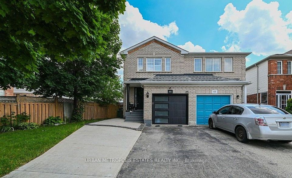 1st image of 44 Needlewood Ln