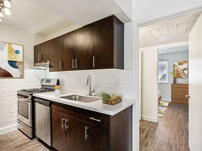 The Wexler Apartments — Photo 38