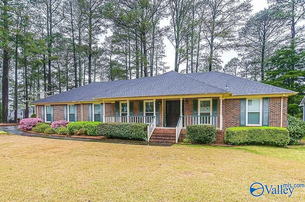 3 bed, 3.0 bath, 2488 sqft, $1,895 — Photo 1