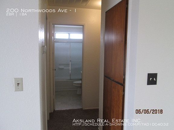 3rd image of 200 Northwoods Ave APT 1