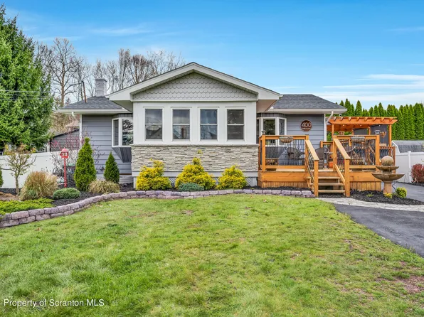 400 Lincoln Ave, Jermyn, PA 18433