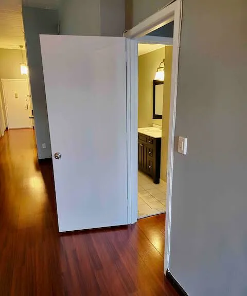 80 Bay Street Lndg #8F — Photo 16