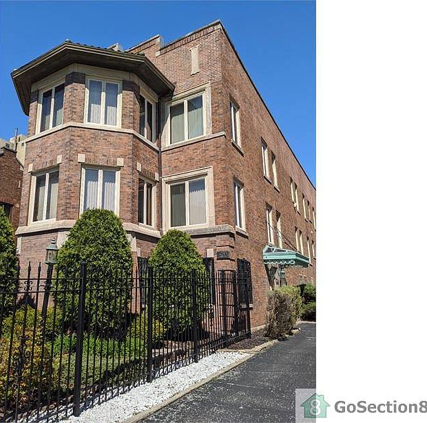 1st image of 6745 S Crandon Ave #2