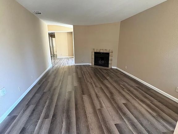 3rd image of 5056 & 5058 Connecticut Dr