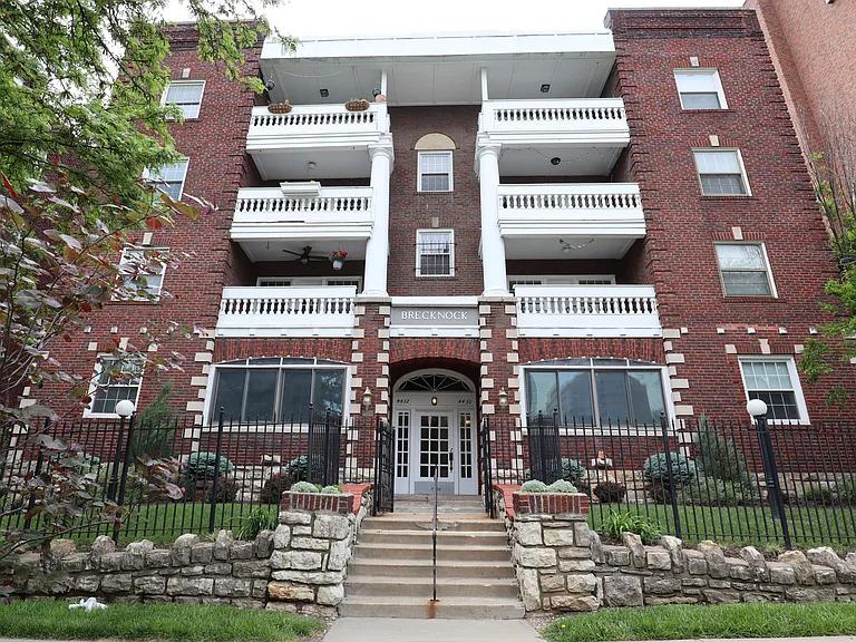 4432 J C Nichols Pkwy #3S — Photo 37