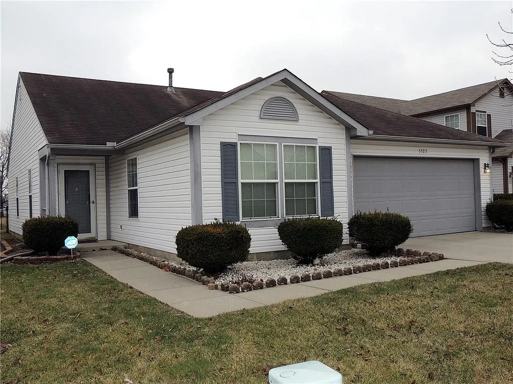 5327 Burcham Way photo 1