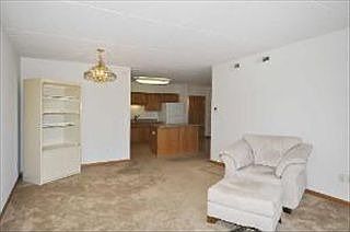 4th image of 365 Graceland Ave Unit 304A