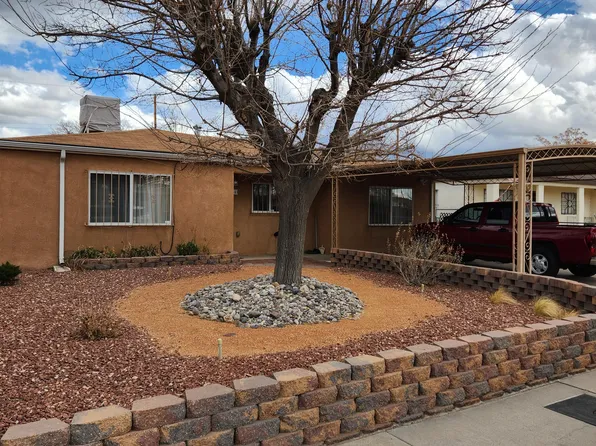124 Espejo St NE, Albuquerque, NM 87123
