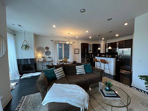 2nd image of 1448 N Western Ave APT 2A