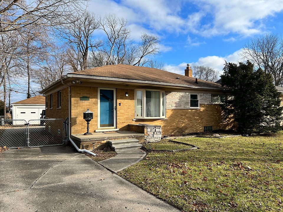 1st image of 24730 Westhampton Ave