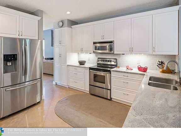 3rd image of 4119 Staghorn Ln