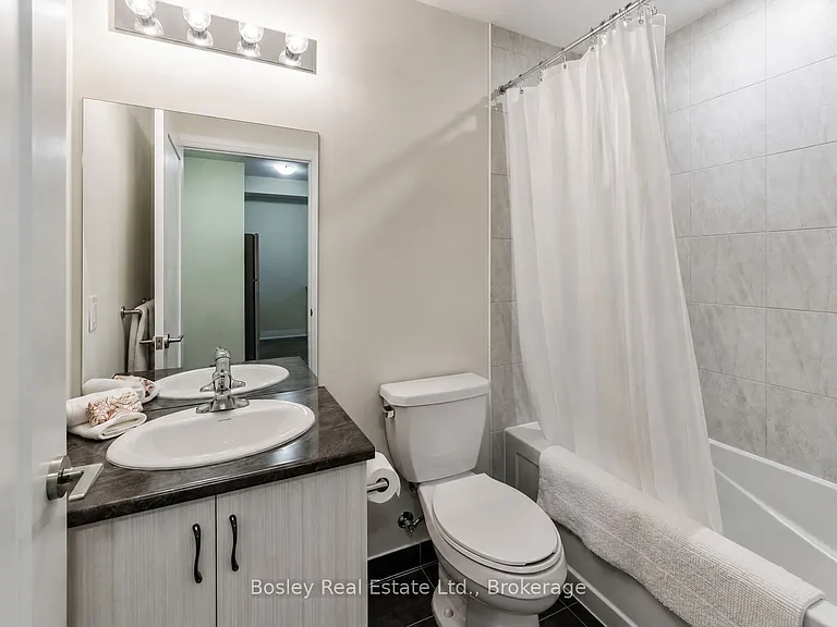 16 Concord Pl #550 — Photo 10