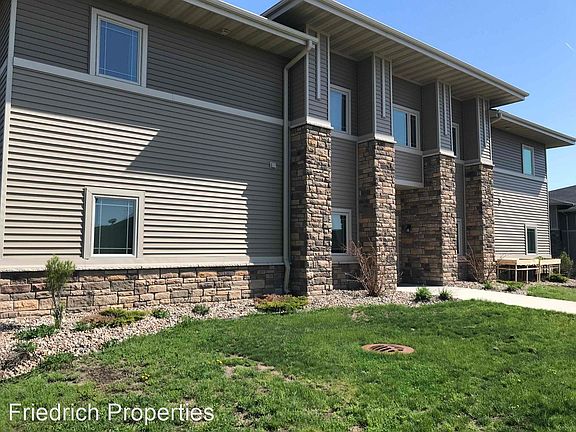 2nd image of 2724 Bobcat Dr Unit 202