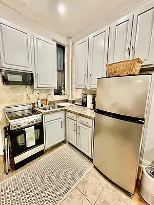 Rented by R New York | media 11