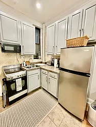 Rented by R New York