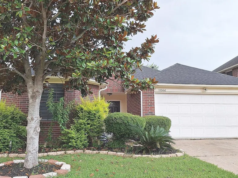 11066 Landsbury Ct — Photo 5
