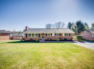 517 Fernwood Dr, Kingsport, TN 37663