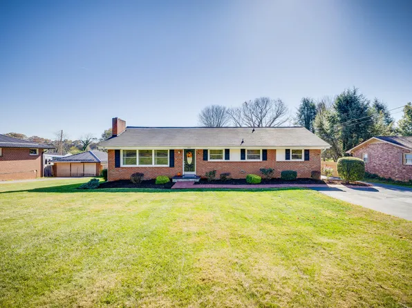 517 Fernwood Dr, Kingsport, TN 37663